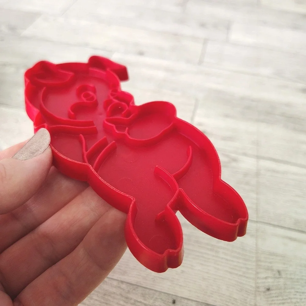 Vintage Pig Cookie Cutter – Red Plastic 5